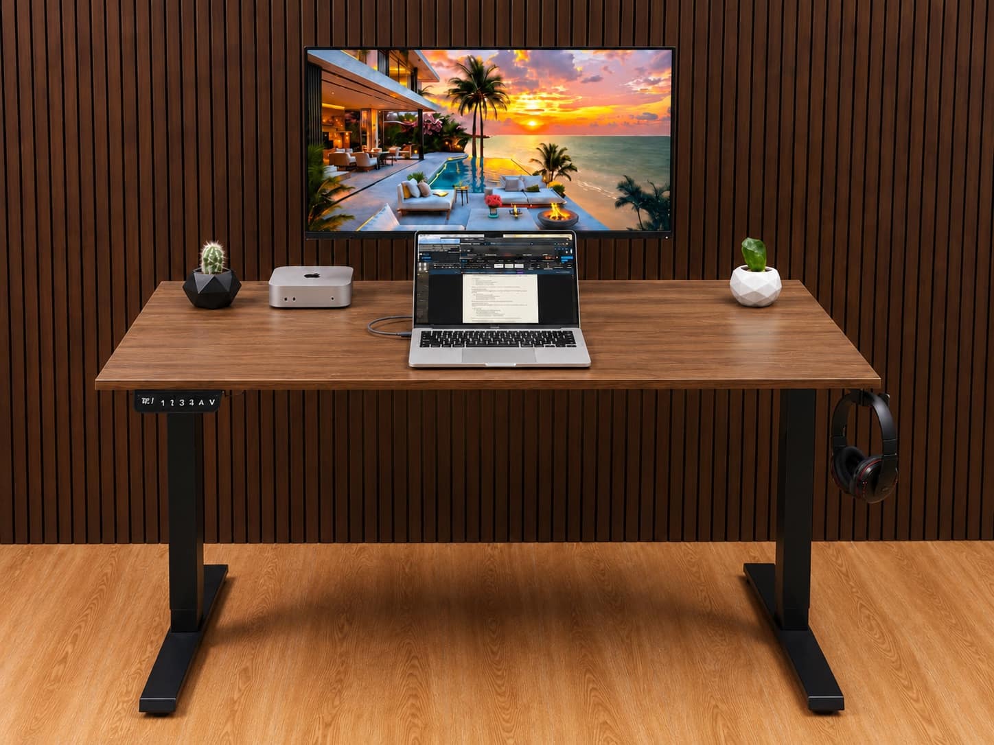 Ergolevel Basic in Walnut with black legs